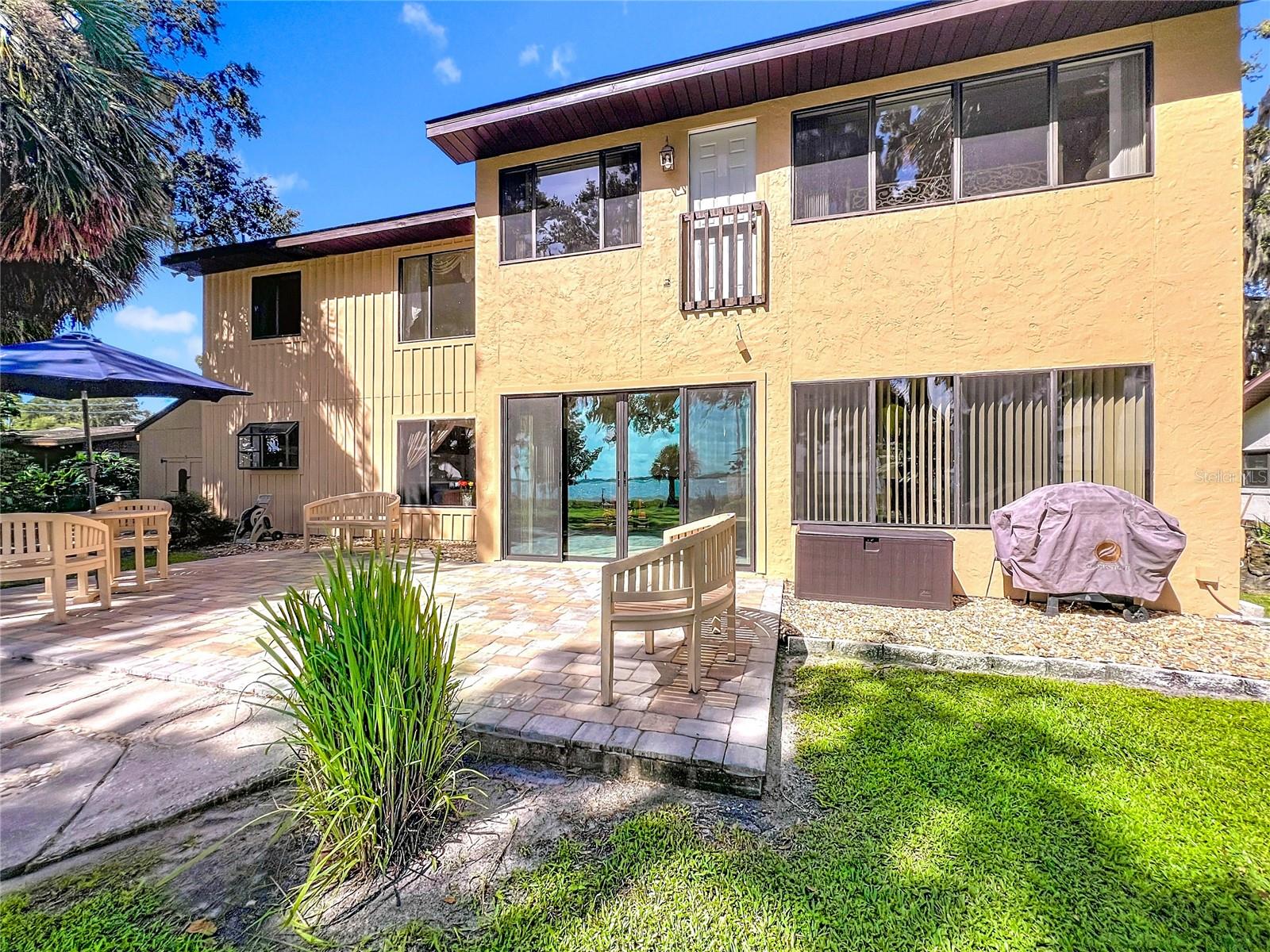 WATERS OF LAKE GRIFFIN - Residential