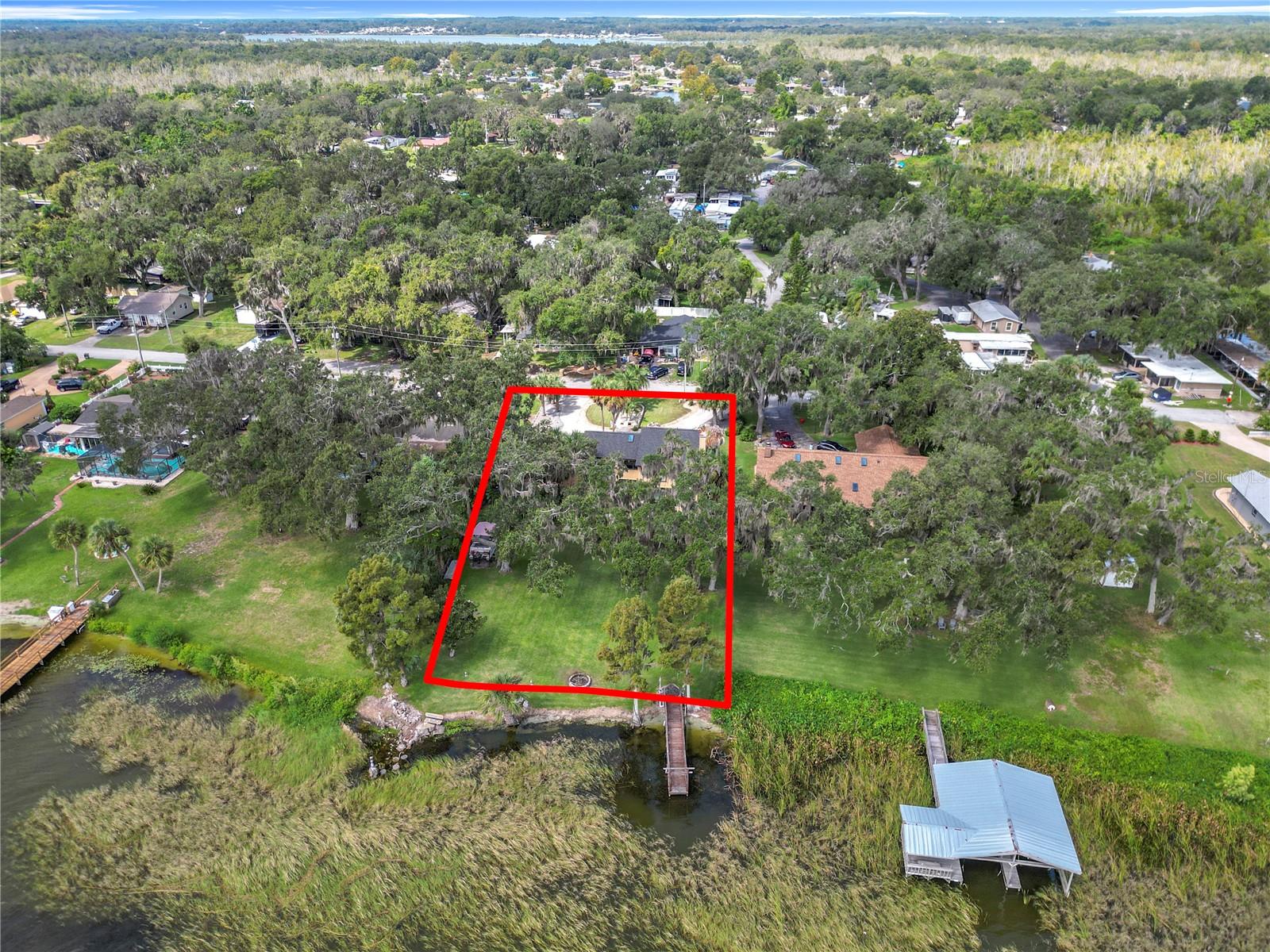 WATERS OF LAKE GRIFFIN - Residential