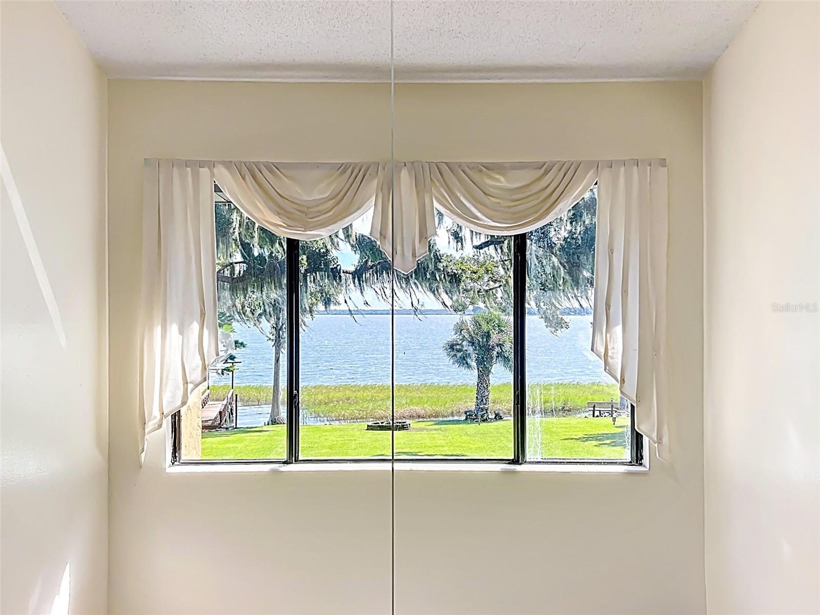 WATERS OF LAKE GRIFFIN - Residential