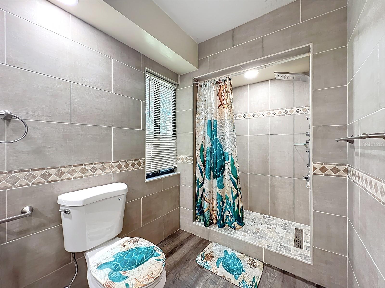 WATERS OF LAKE GRIFFIN - Residential