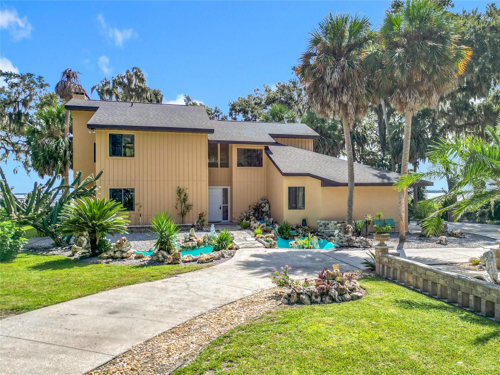 WATERS OF LAKE GRIFFIN - Residential