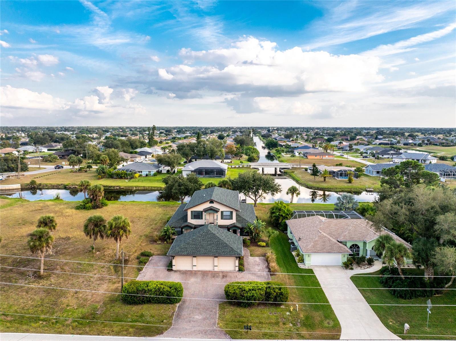 DEL RIO/ROTONDA - Residential