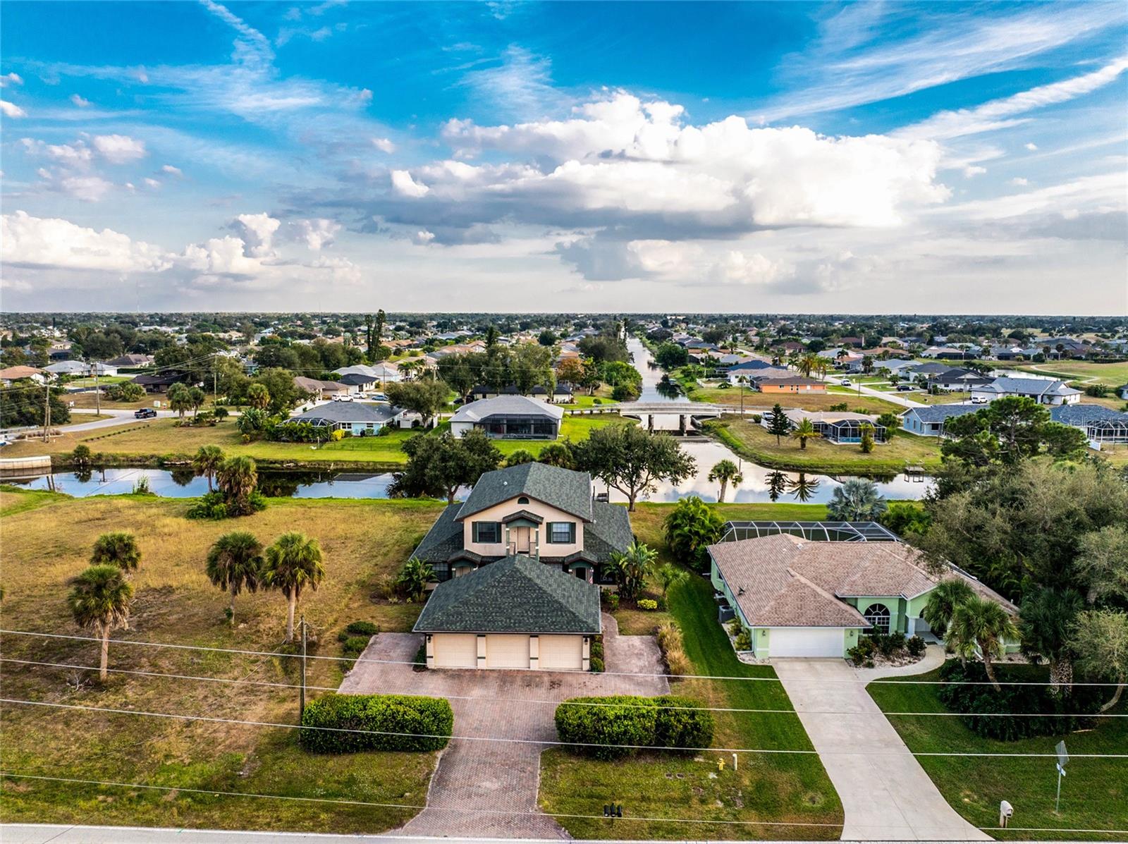 DEL RIO/ROTONDA - Residential