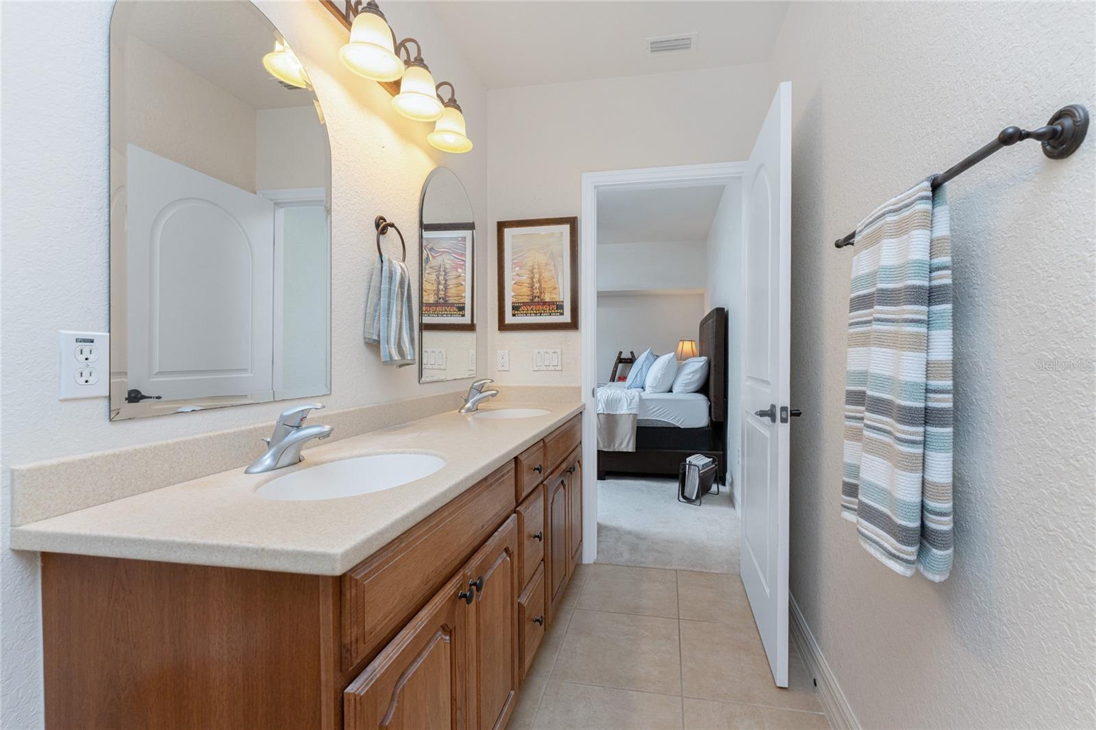 DEL RIO/ROTONDA - Residential