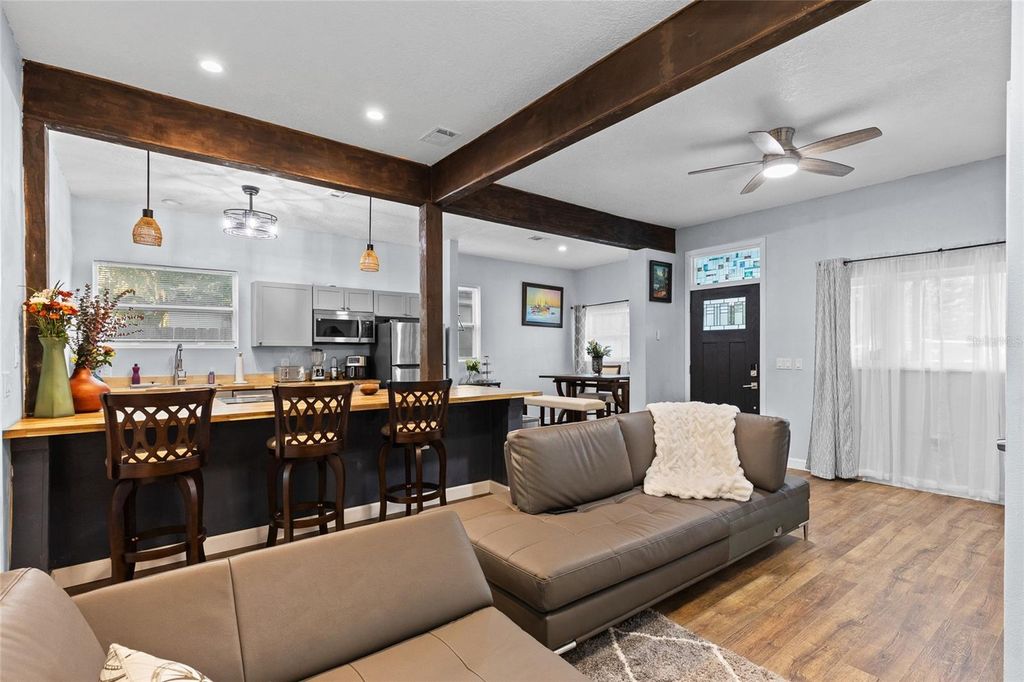 Photo of 234 W Magnolia Street, Apopka, FL 32703 (MLS # O6412132)