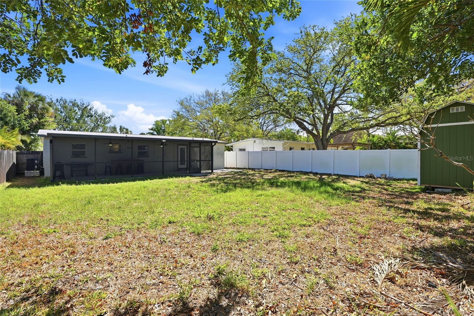 SHORE ACRES OVERLOOK SEC - Residential