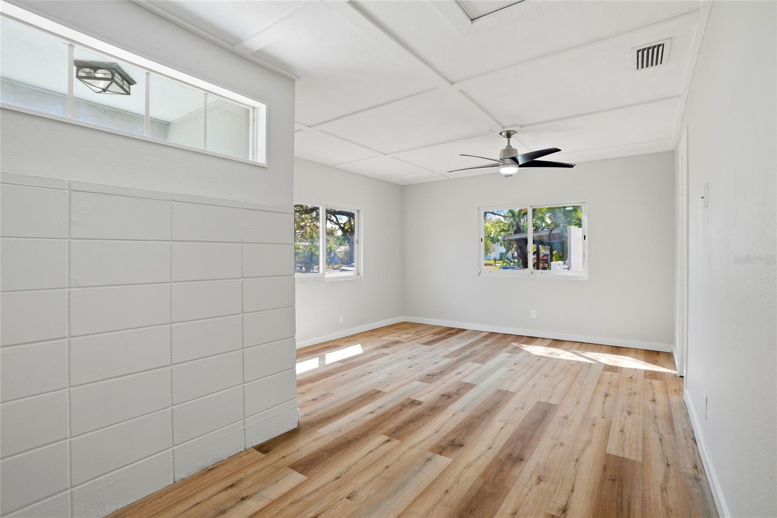 SHORE ACRES OVERLOOK SEC - Residential