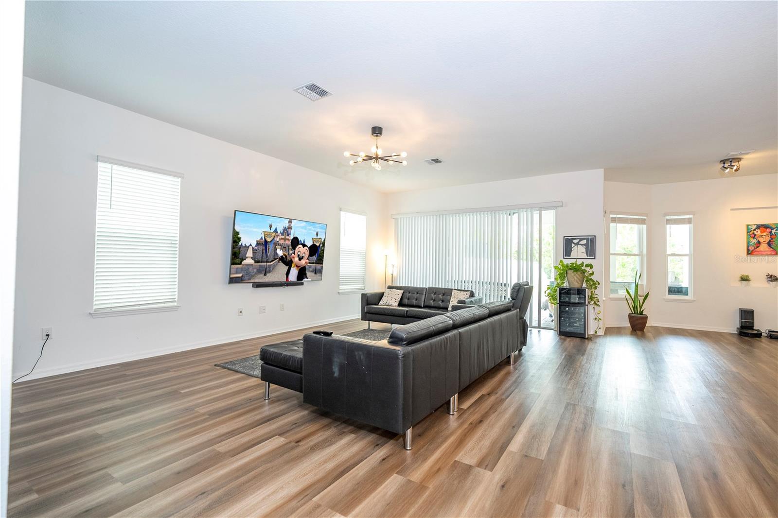 WINDING BAY PH 2 - Residential