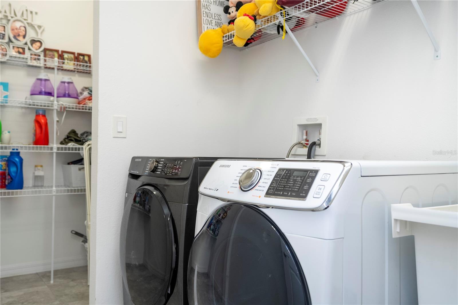 WINDING BAY PH 2 - Residential