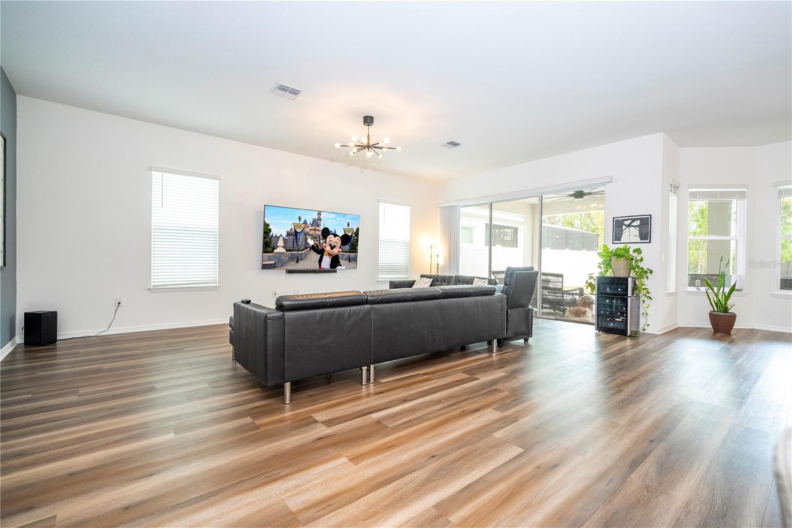 WINDING BAY PH 2 - Residential