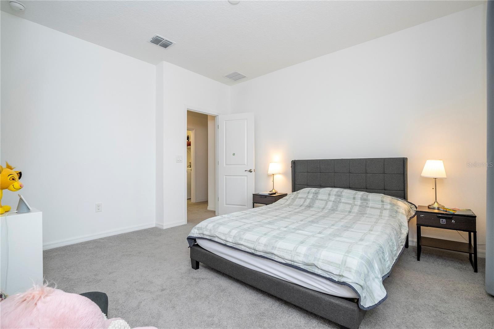 WINDING BAY PH 2 - Residential