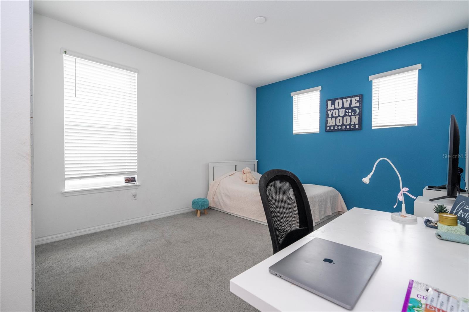 WINDING BAY PH 2 - Residential