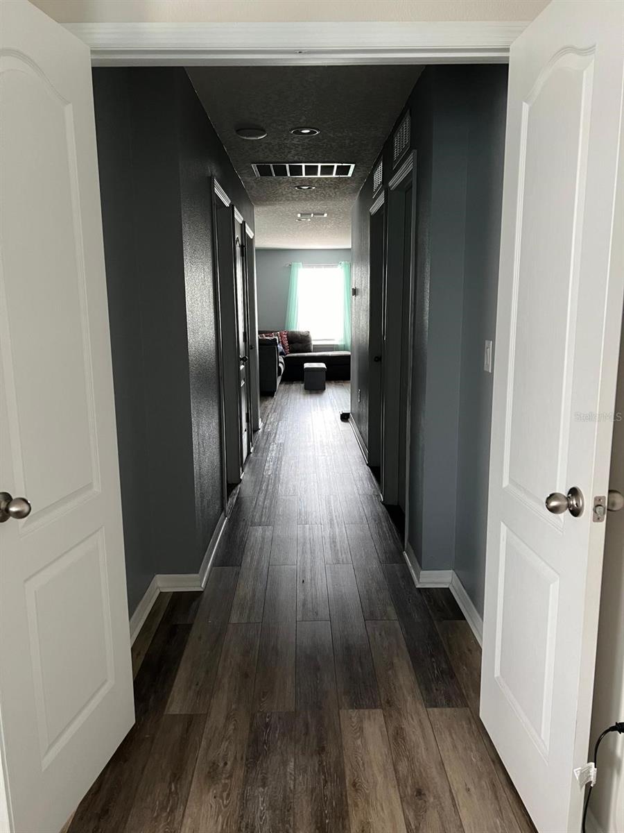 VICTORIA TRLS NORTHWEST 7 PH 2 - Residential Lease