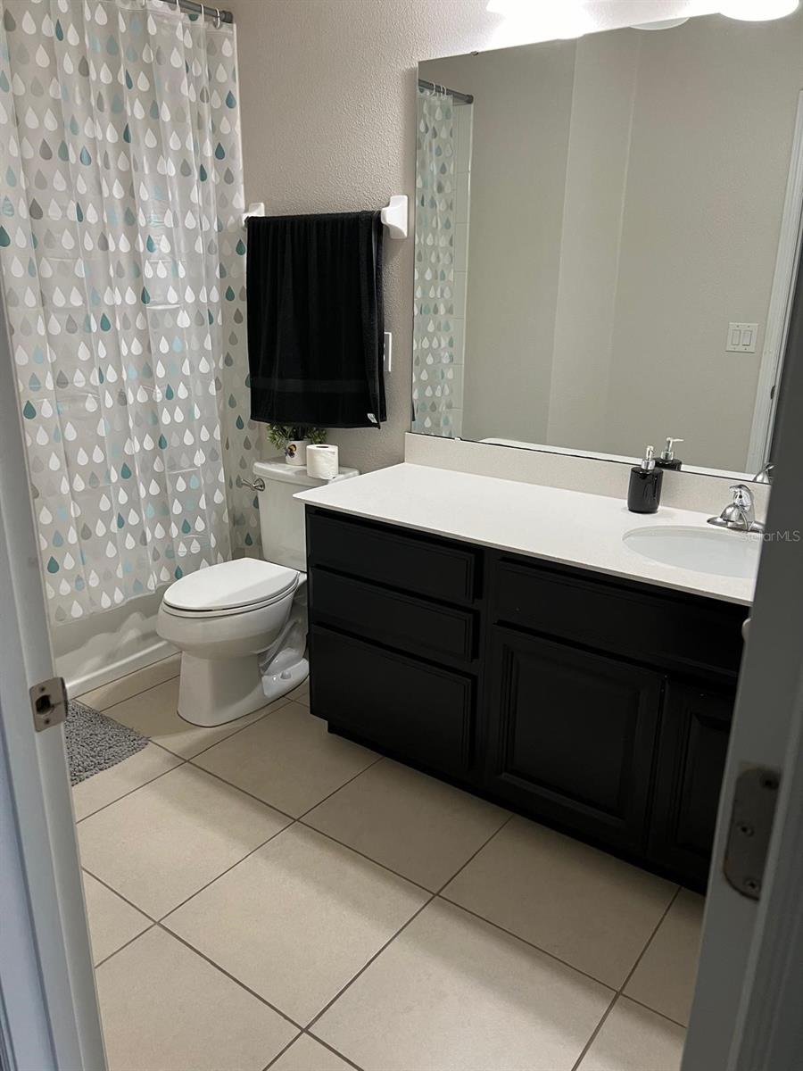 VICTORIA TRLS NORTHWEST 7 PH 2 - Residential Lease