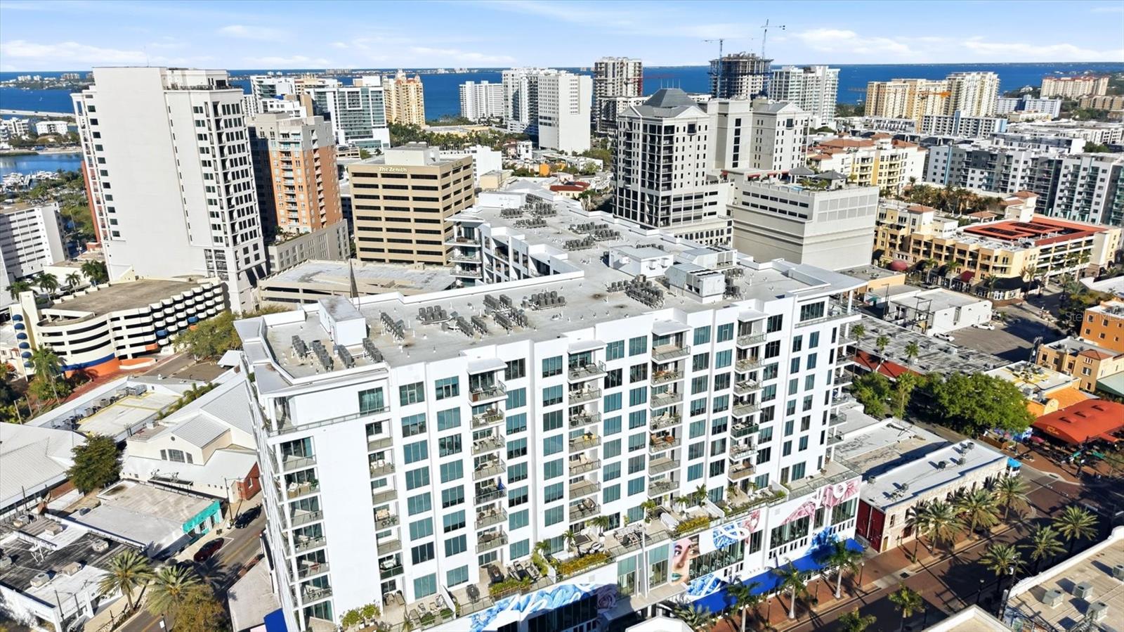 111 S PINEAPPLE AVENUE 811