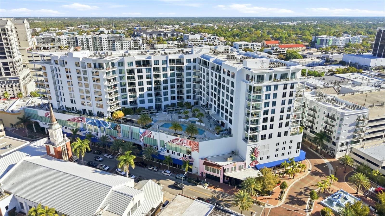 111 S PINEAPPLE AVENUE 811