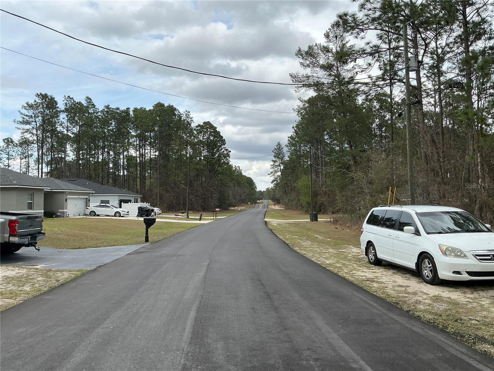 MARION OAKS UN ELEVEN - Land