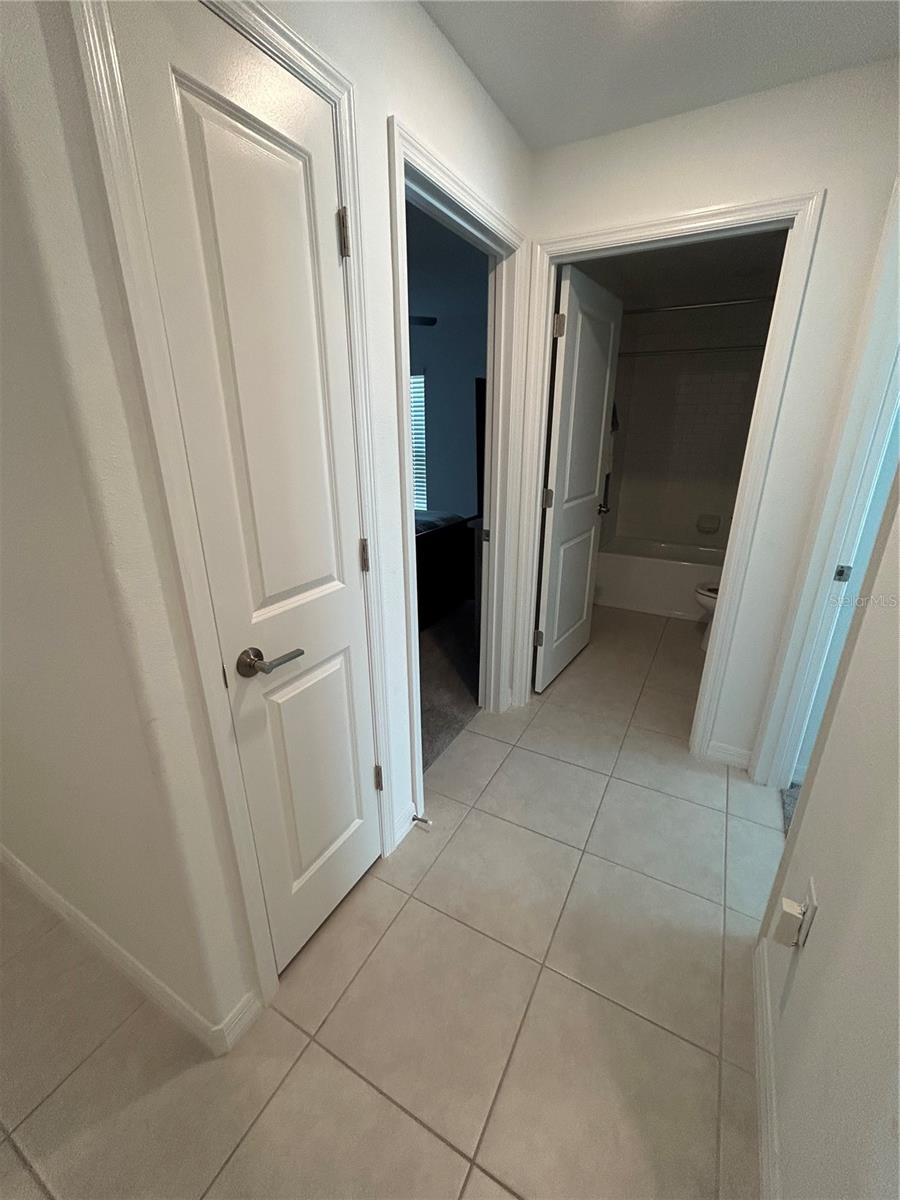 SADDLE CREEK - Residential