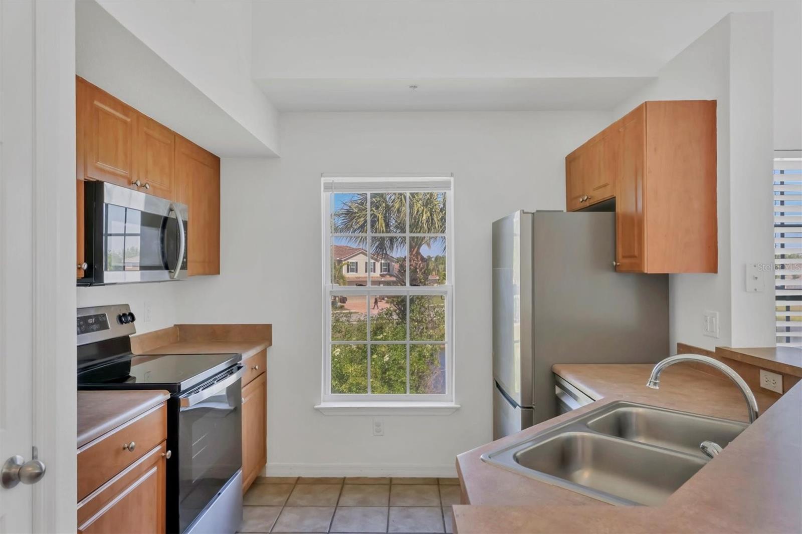 ADMIRALS WALK - Residential