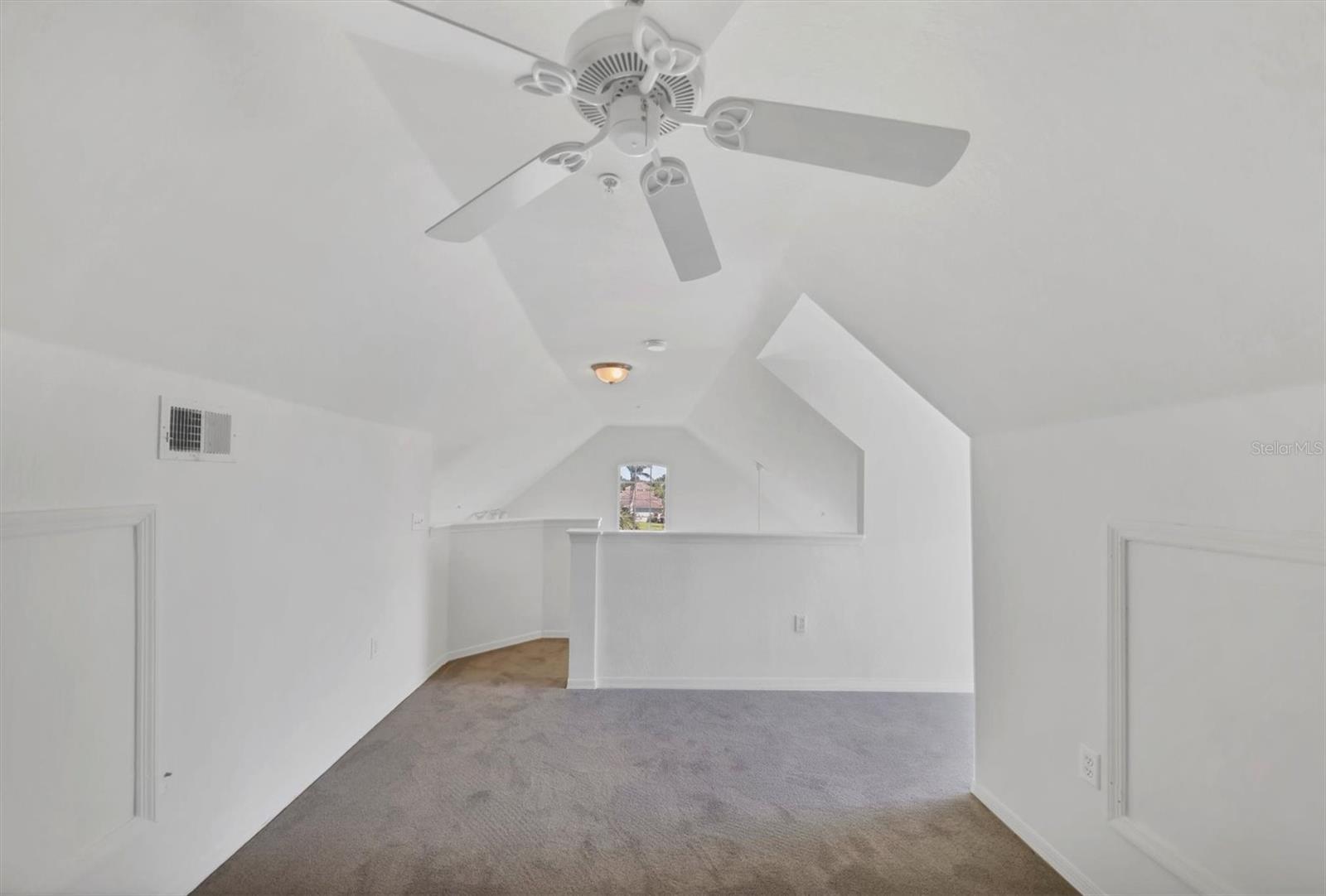 ADMIRALS WALK - Residential