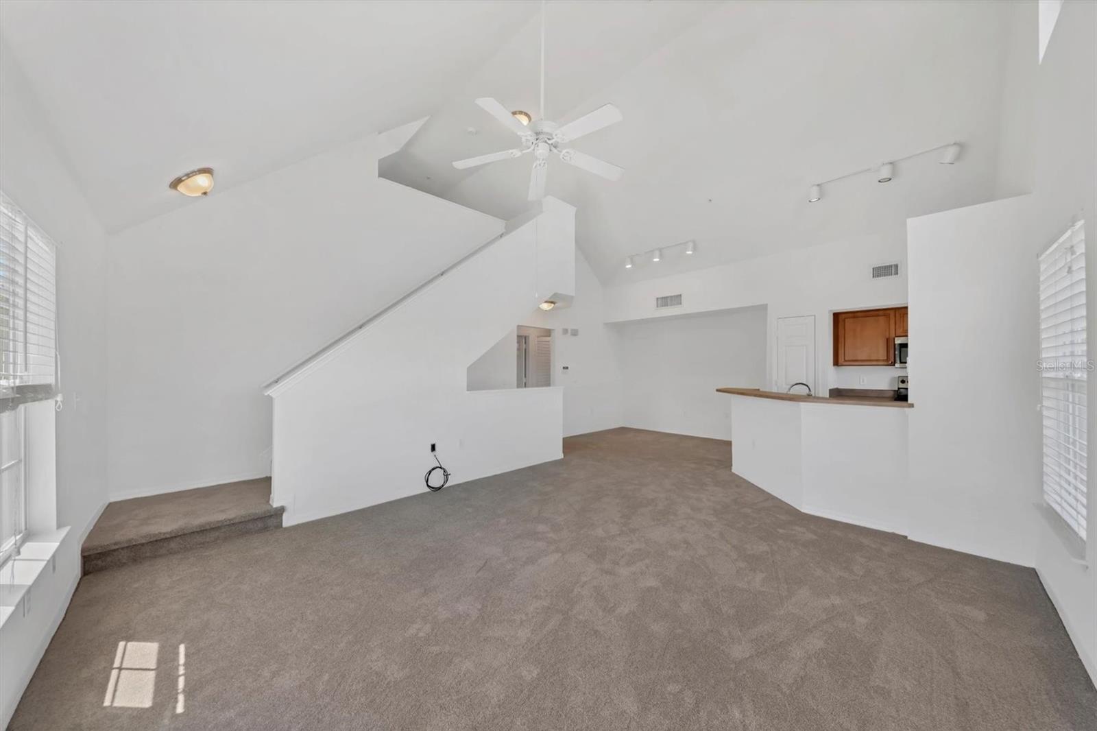 ADMIRALS WALK - Residential