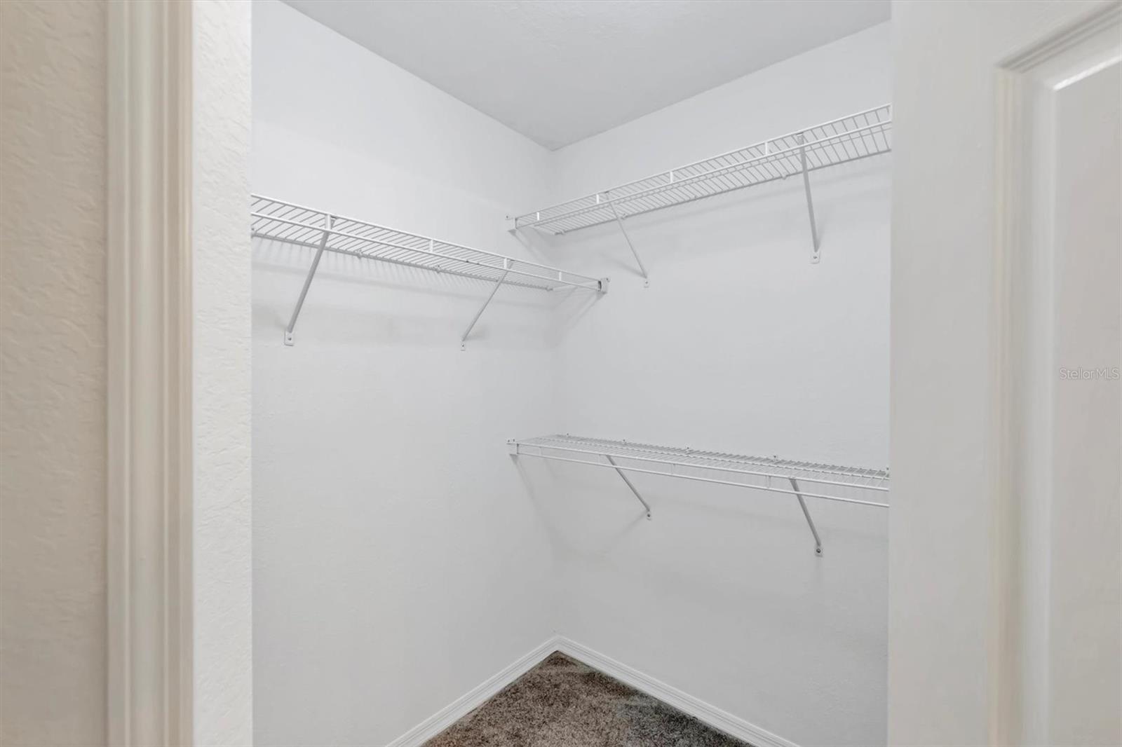 ADMIRALS WALK - Residential