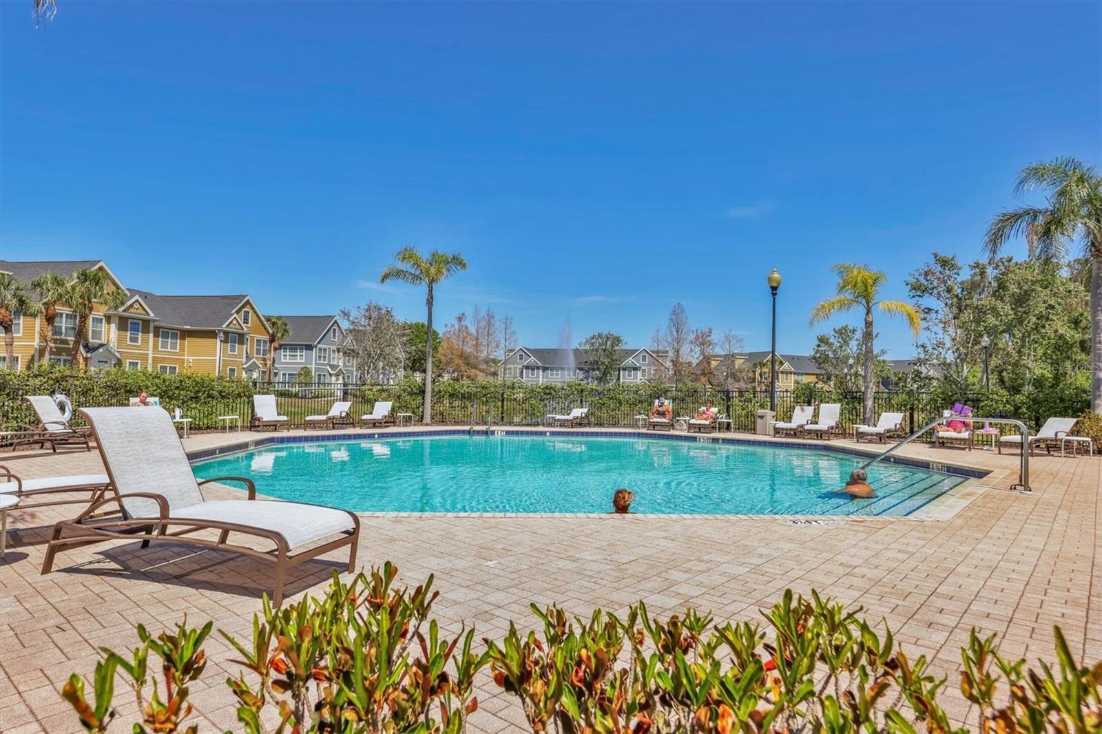 ADMIRALS WALK - Residential