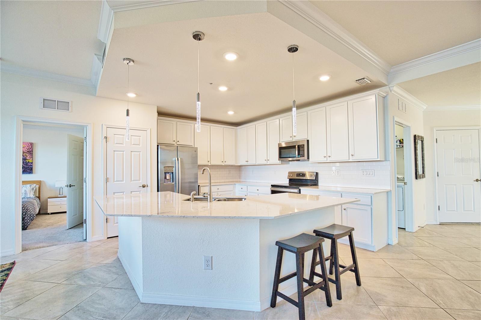 10042 CROOKED CREEK DRIVE 102, VENICE, FL, 34293 4 10042 CROOKED CREEK DRIVE 102