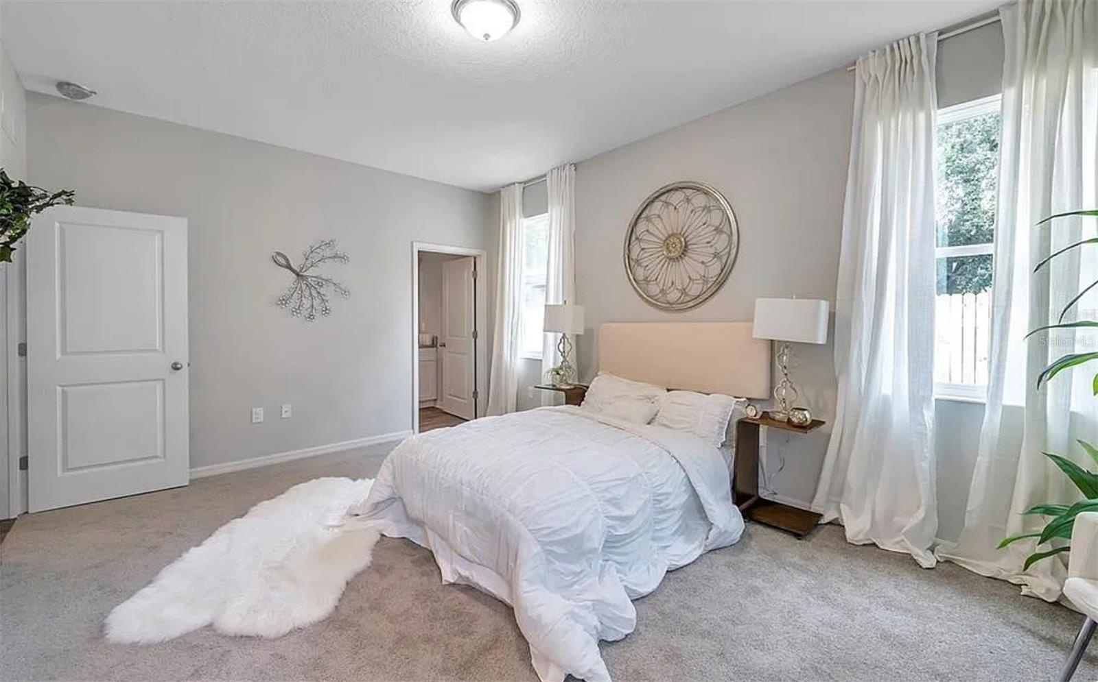 GREENWOOD PARK - Residential Lease