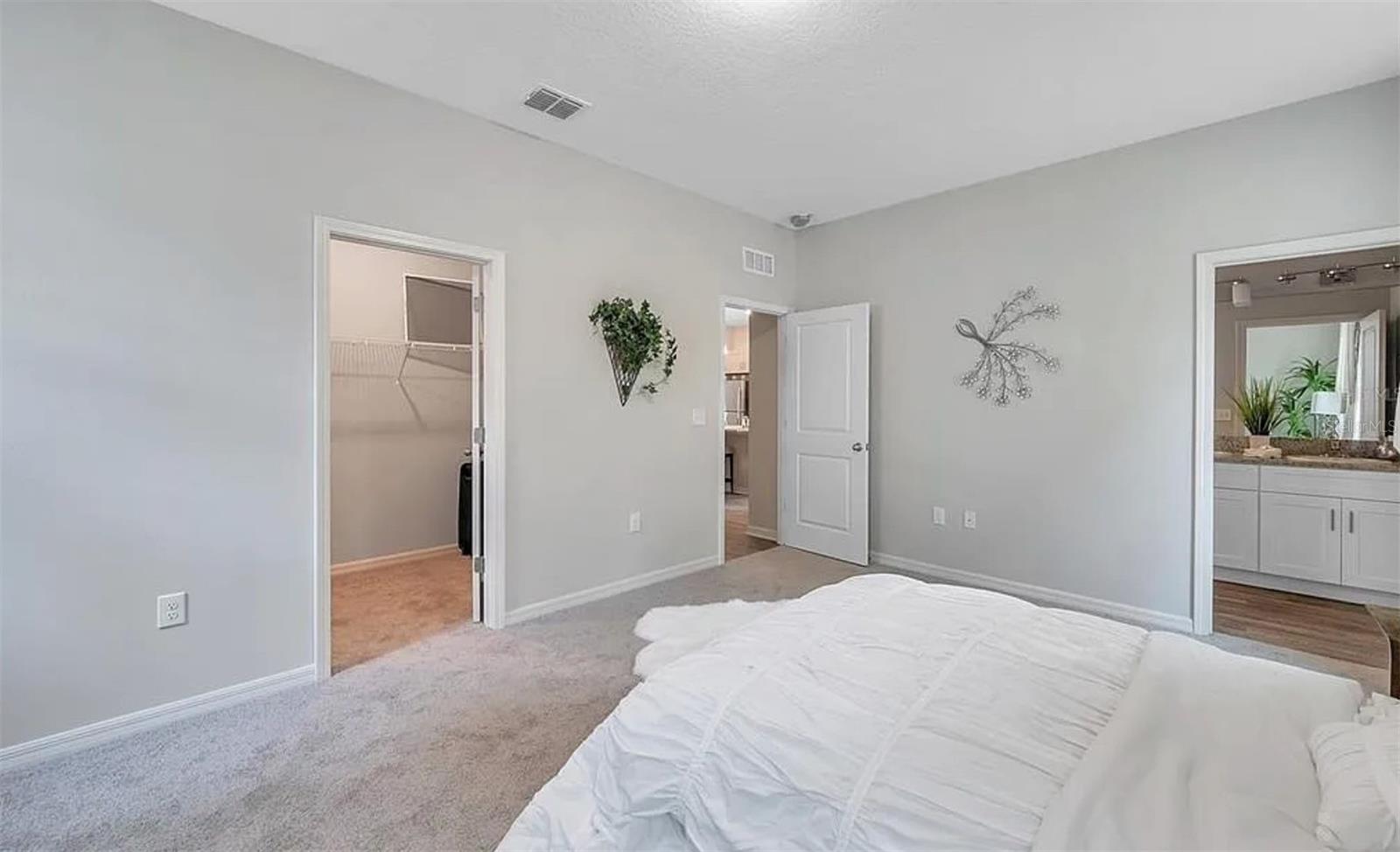 GREENWOOD PARK - Residential Lease