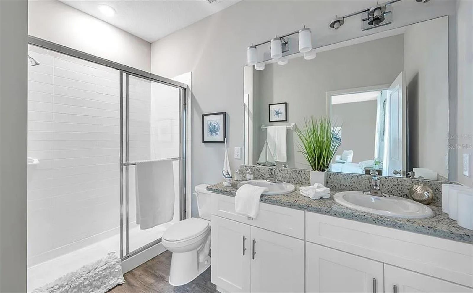 GREENWOOD PARK - Residential Lease