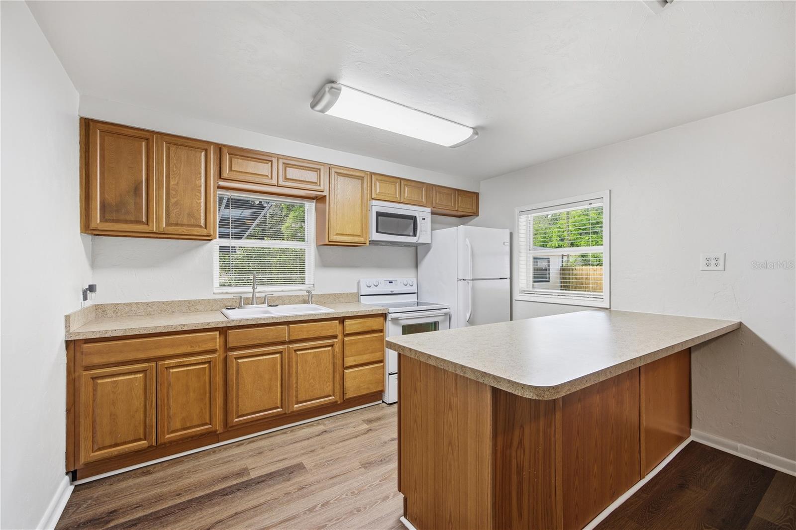 JACKS SUB REP LAKE FOREST EMS - Residential