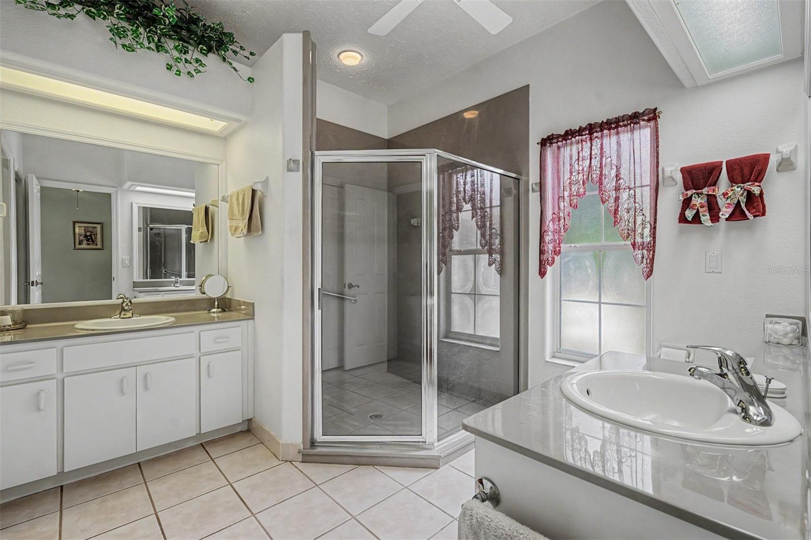 SILVER OAKS - Residential
