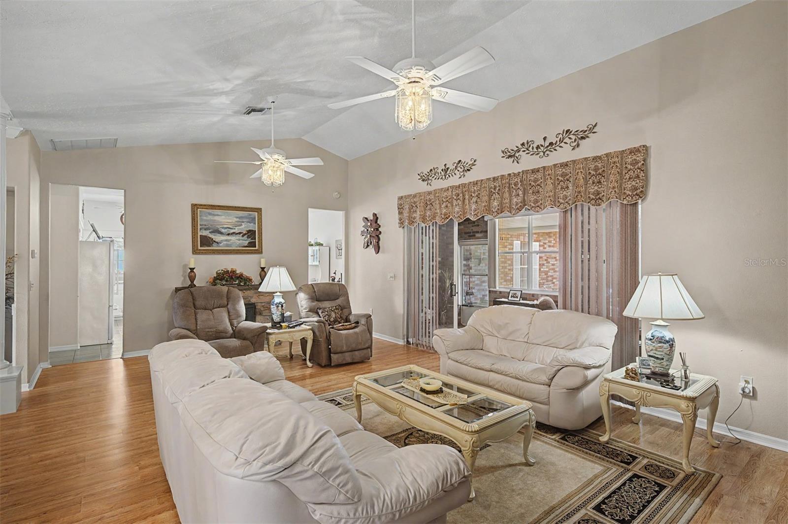 SILVER OAKS - Residential