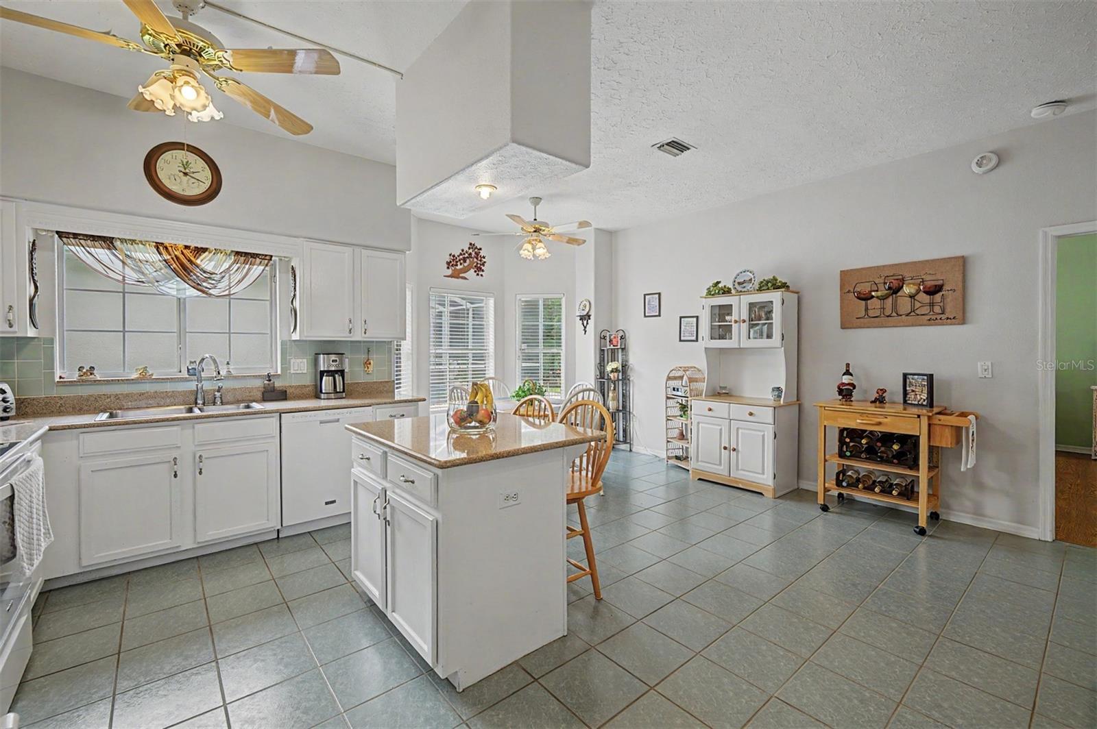 SILVER OAKS - Residential