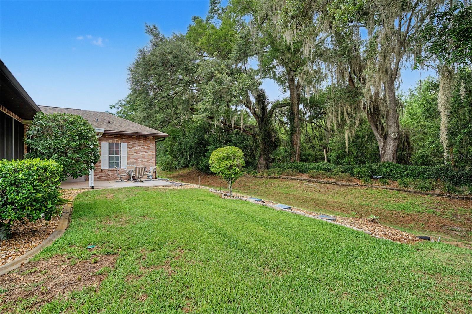 SILVER OAKS - Residential