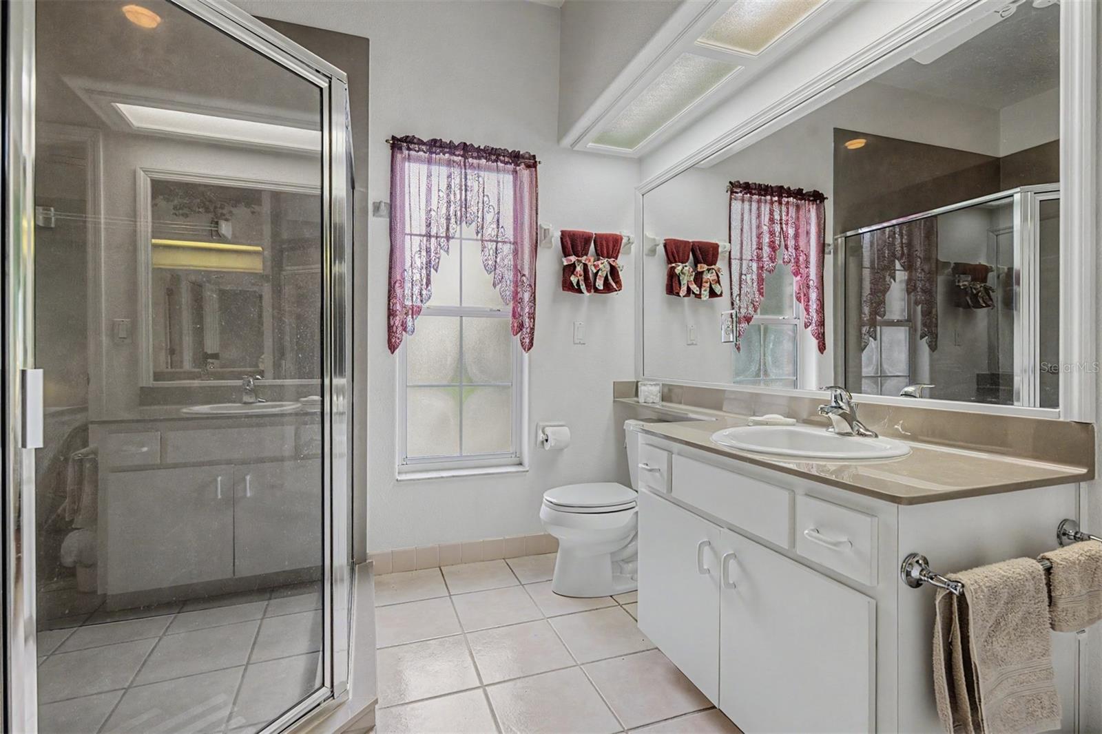 SILVER OAKS - Residential
