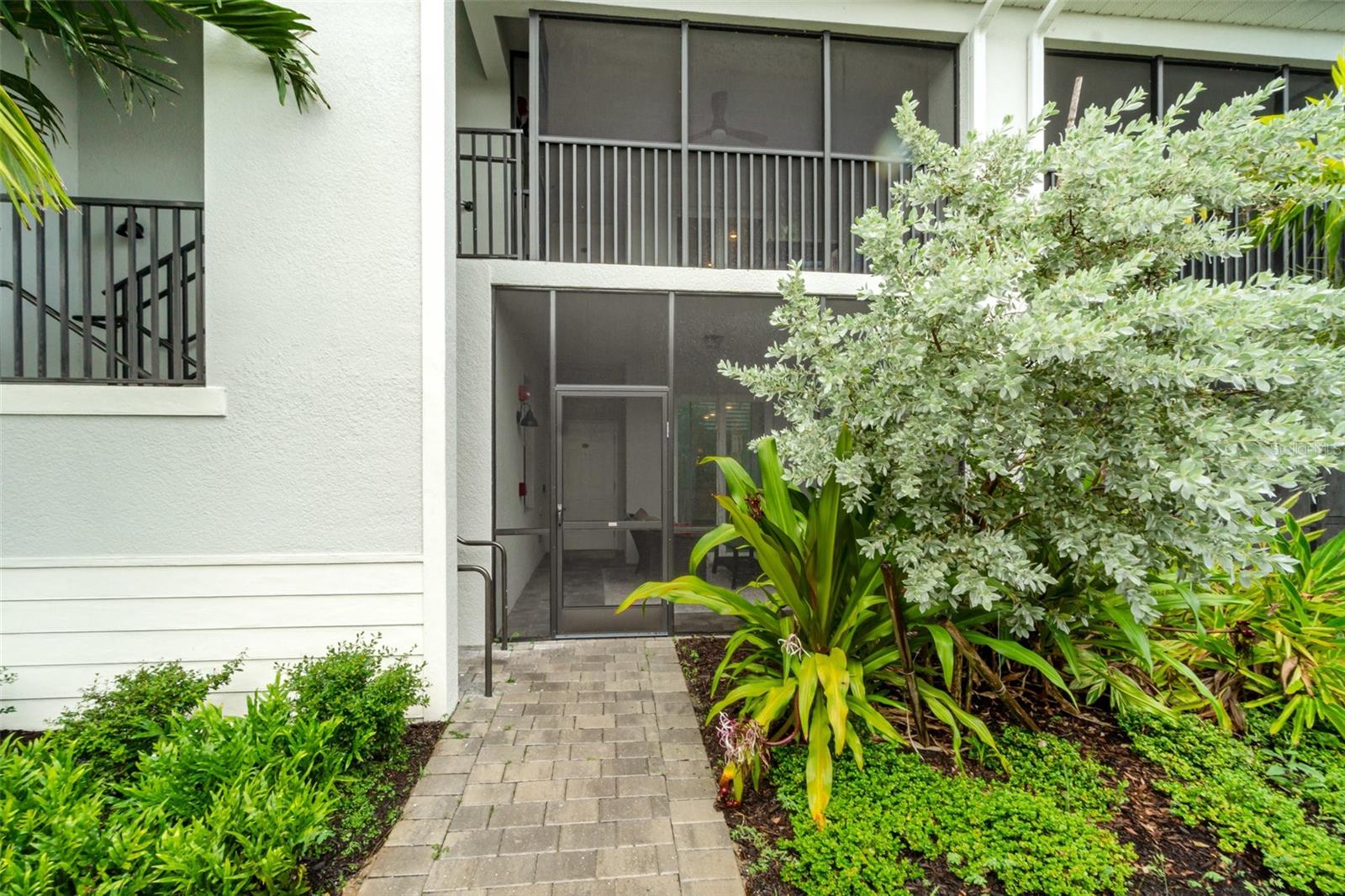 15940 GRASSLAND LANE 2512