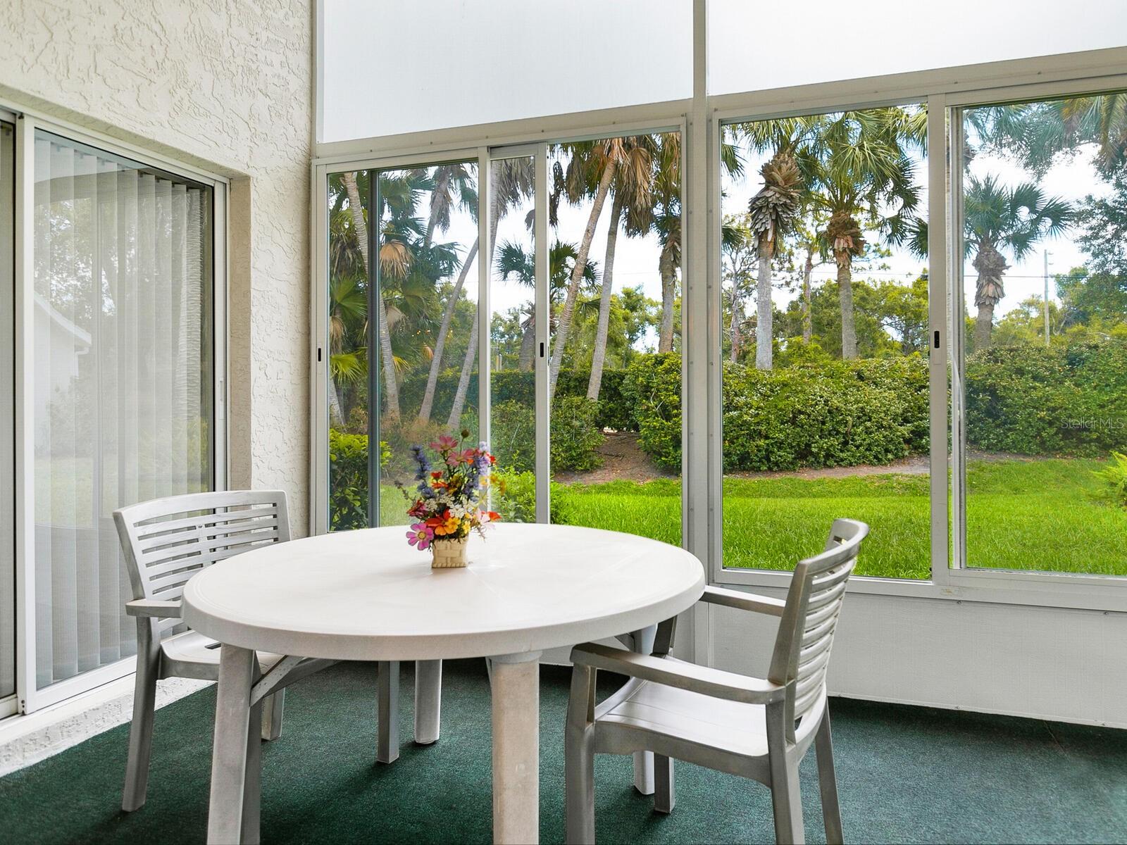 LAKESIDE WOODS - Residential