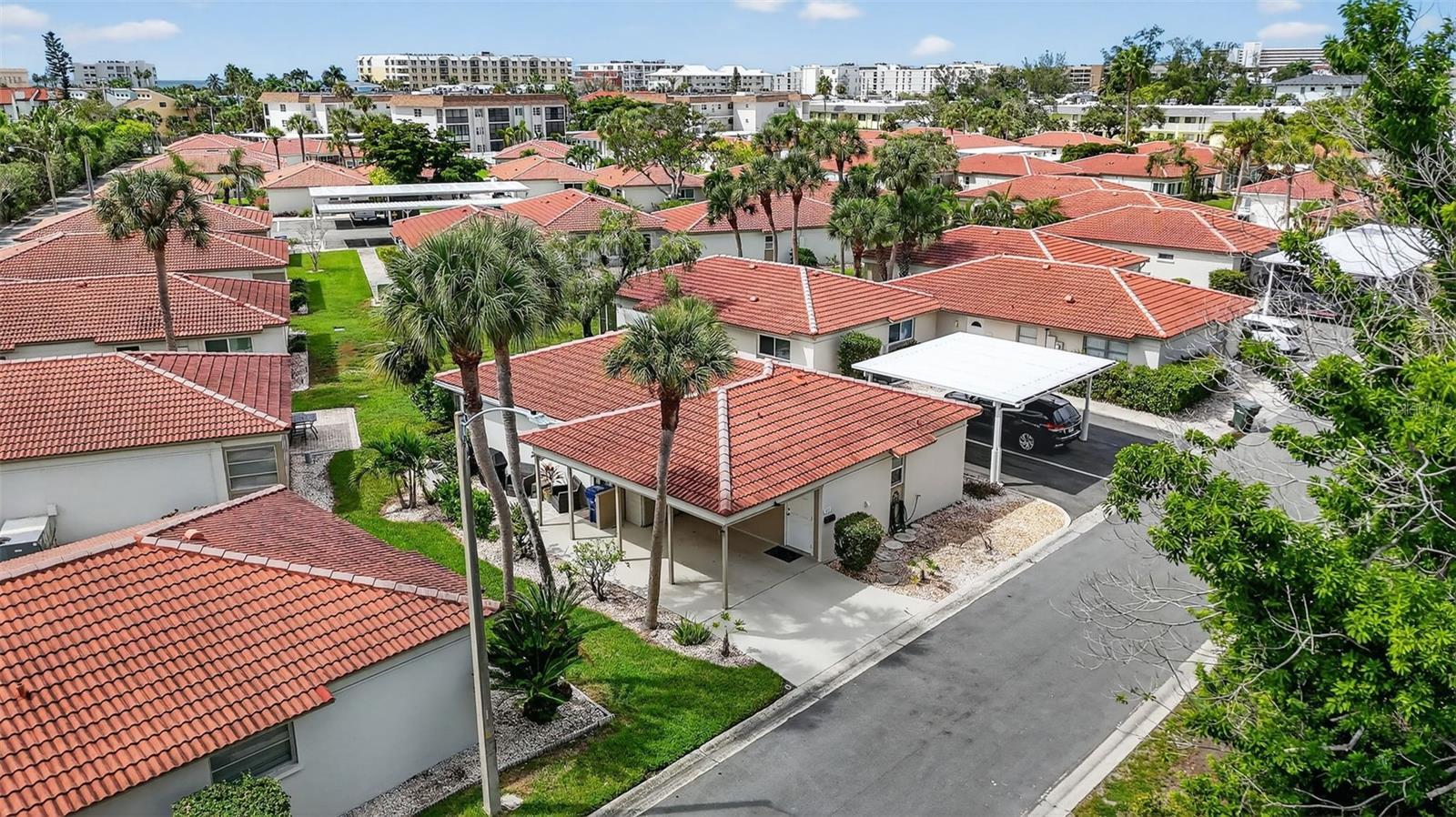 VISTA HERMOSA - Residential