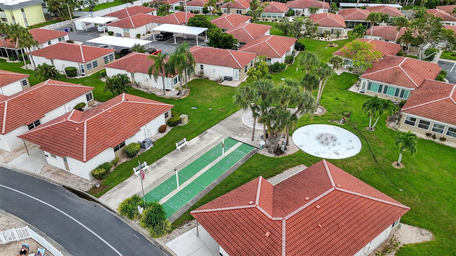 VISTA HERMOSA - Residential