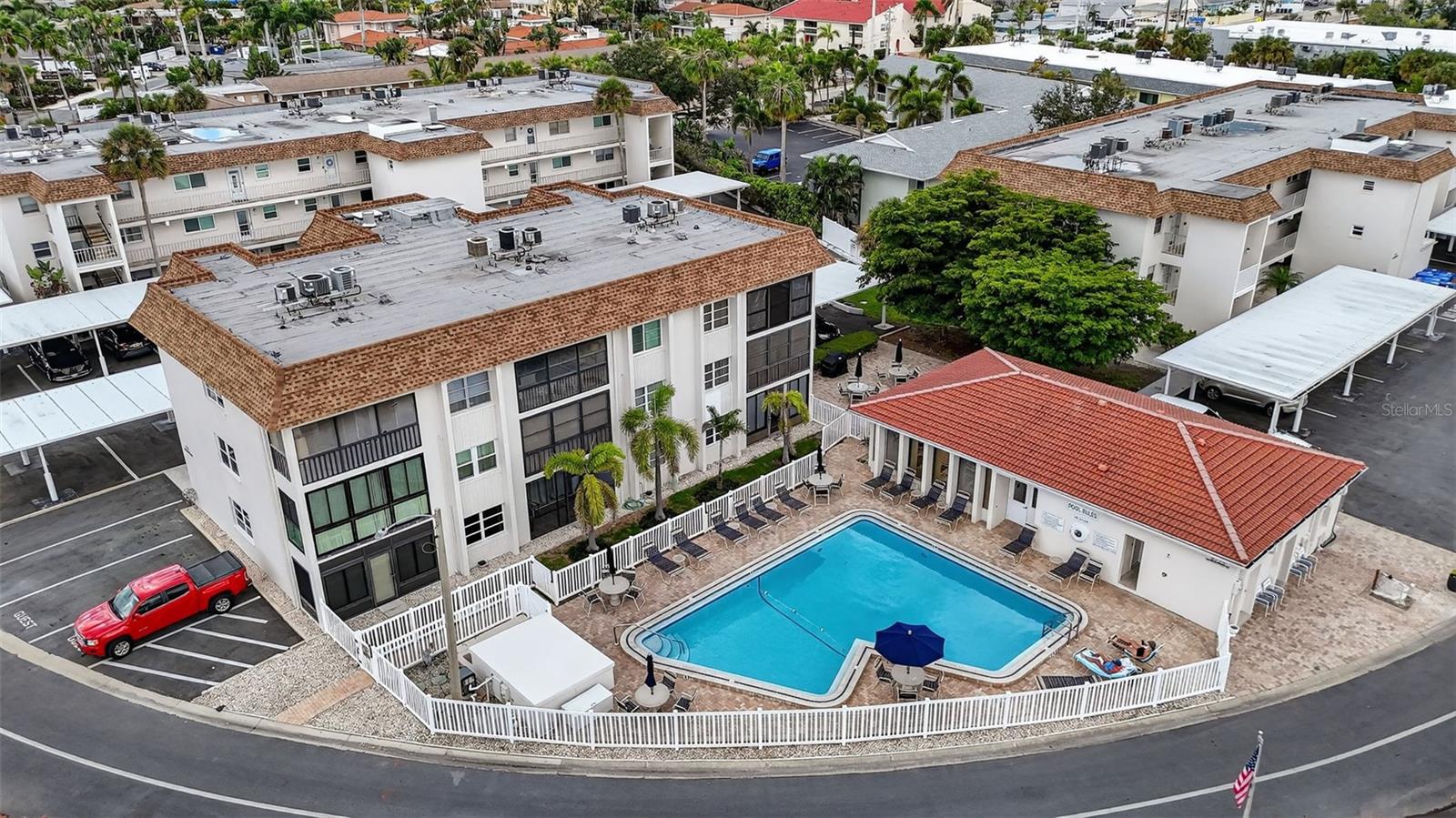VISTA HERMOSA - Residential