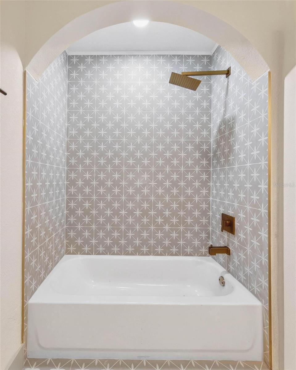 BAYWOOD VILLAGE - Residential