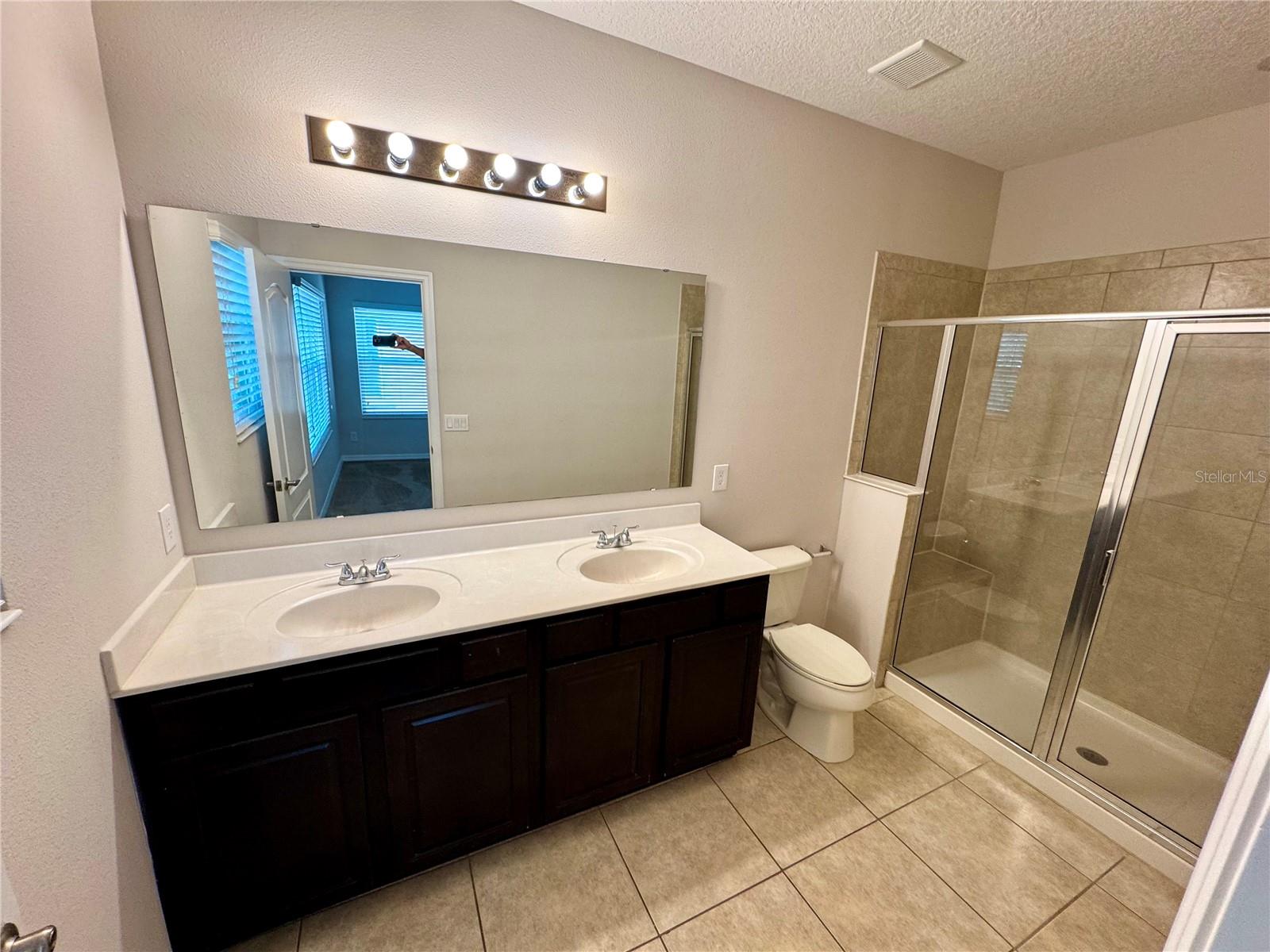 LAKE BURDEN SOUTH PH 2 - Residential Lease