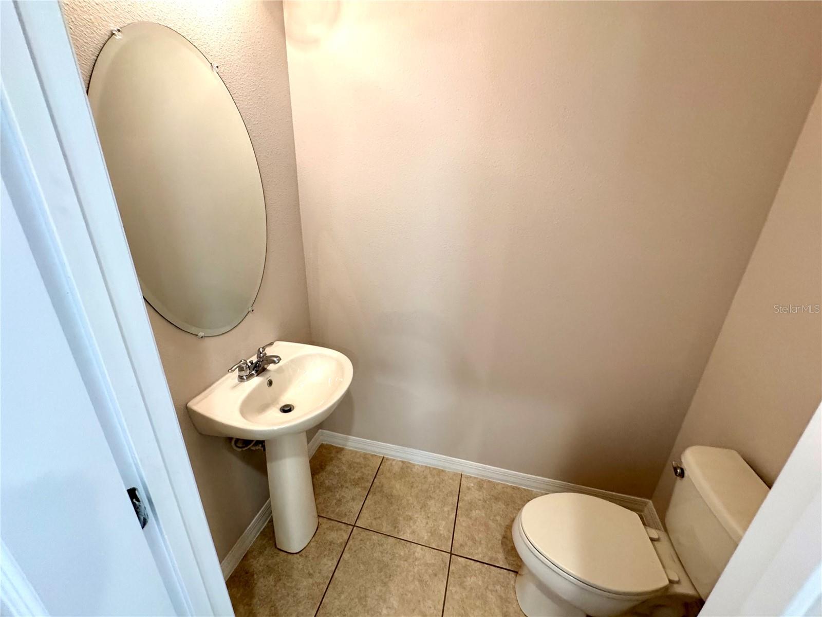 LAKE BURDEN SOUTH PH 2 - Residential Lease