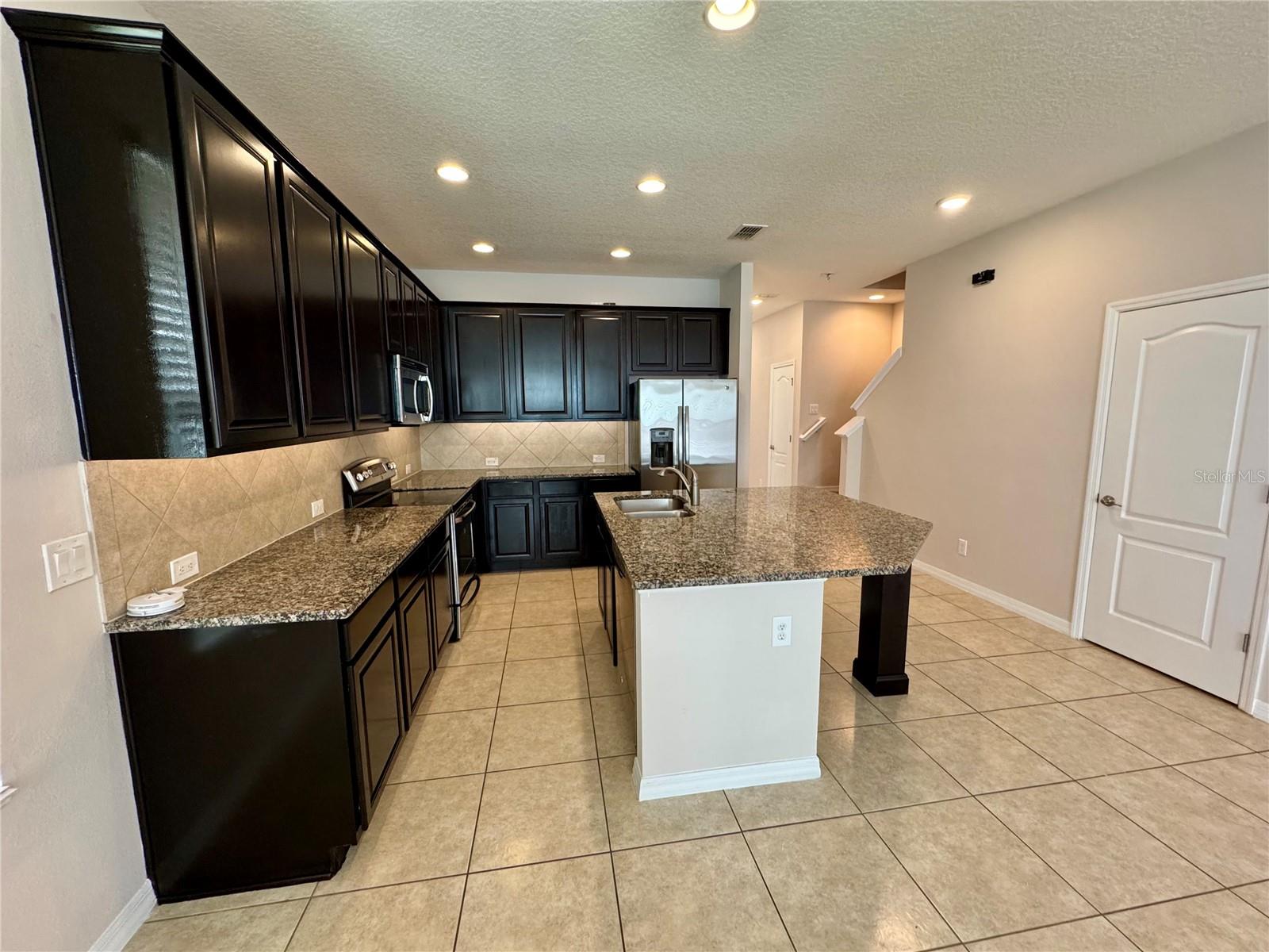 LAKE BURDEN SOUTH PH 2 - Residential Lease