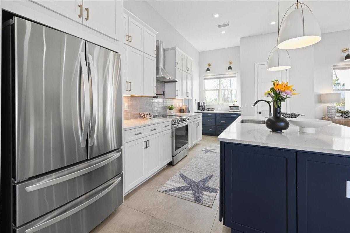 ROTONDA SANDS - Residential