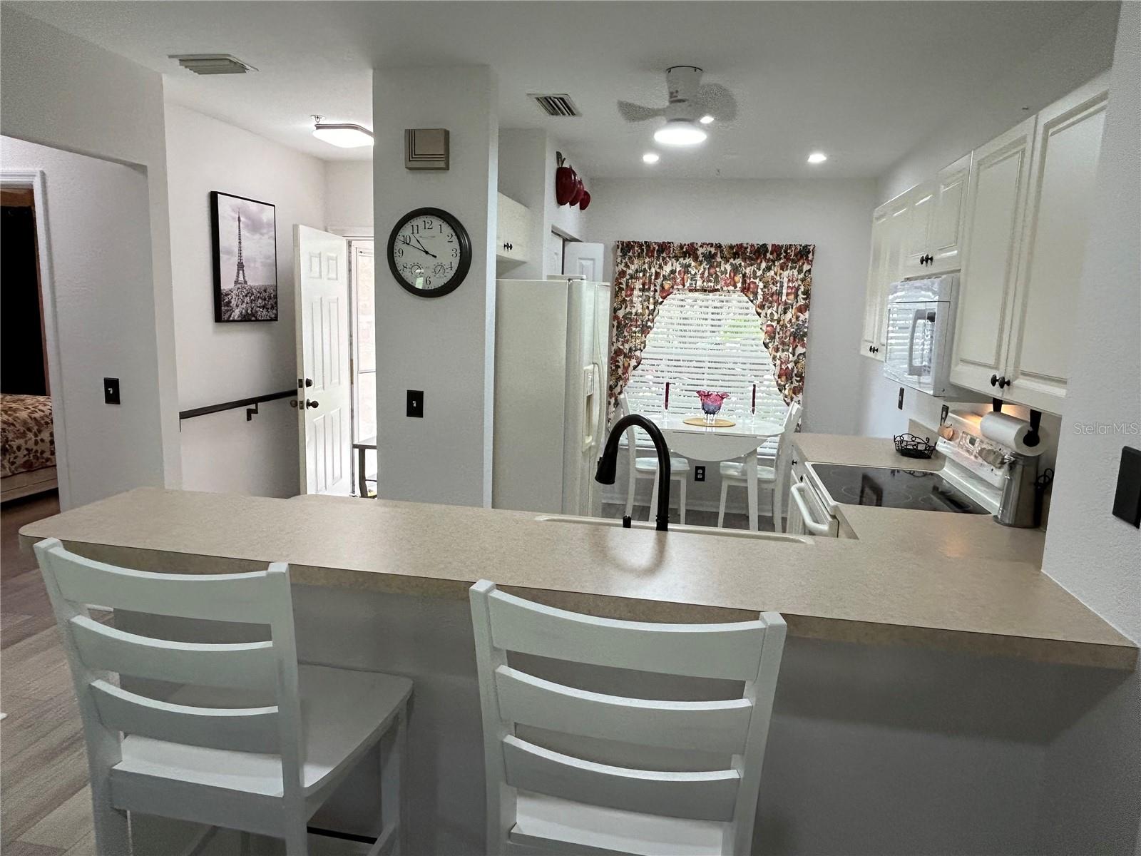 WATERSIDE CLUB III AT HERITAGE OAK PARK - Residential