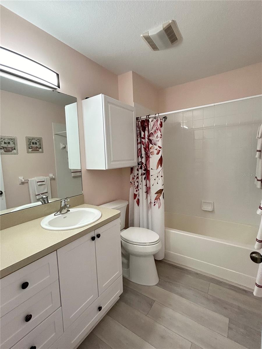 WATERSIDE CLUB III AT HERITAGE OAK PARK - Residential