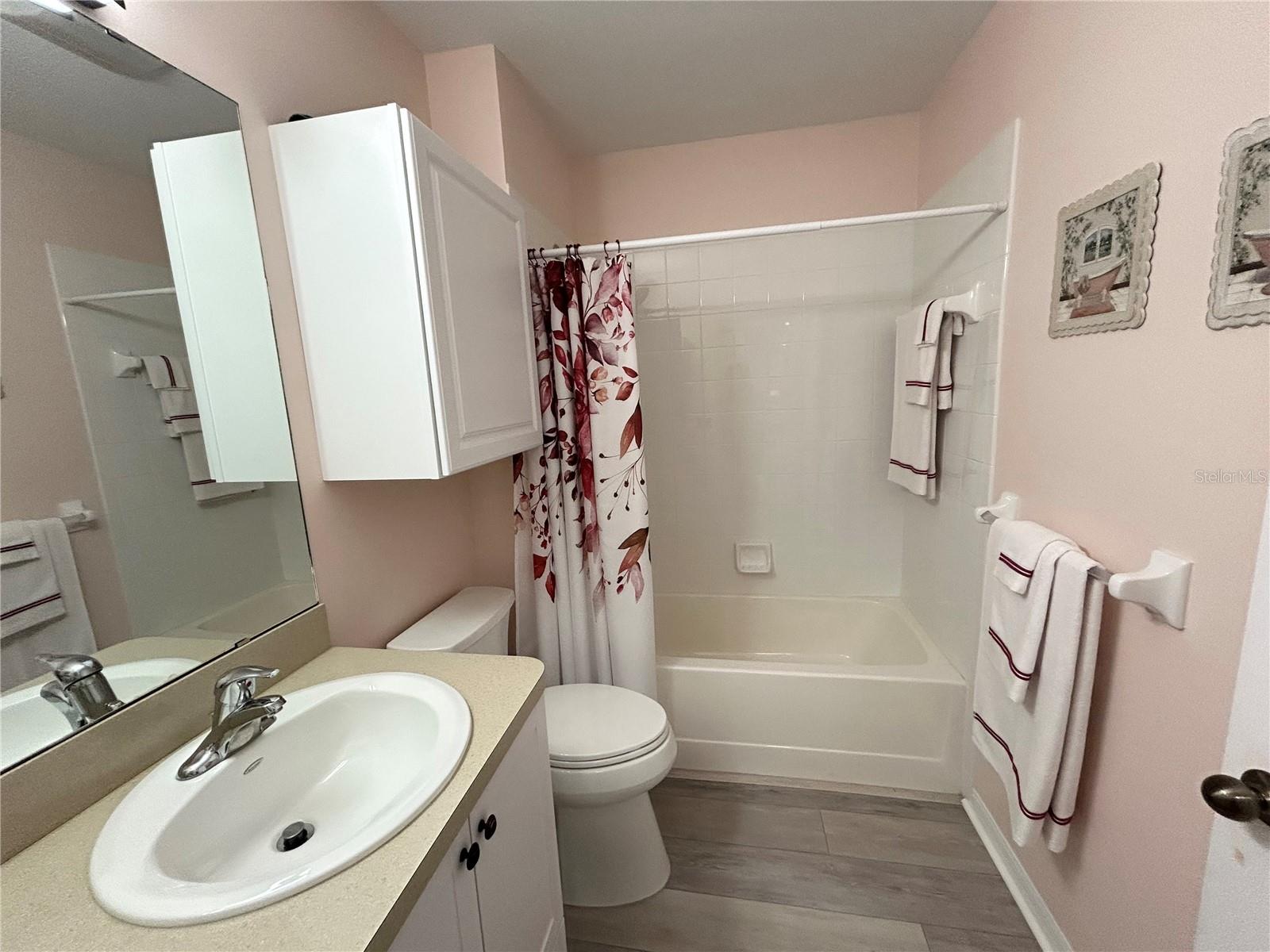 WATERSIDE CLUB III AT HERITAGE OAK PARK - Residential